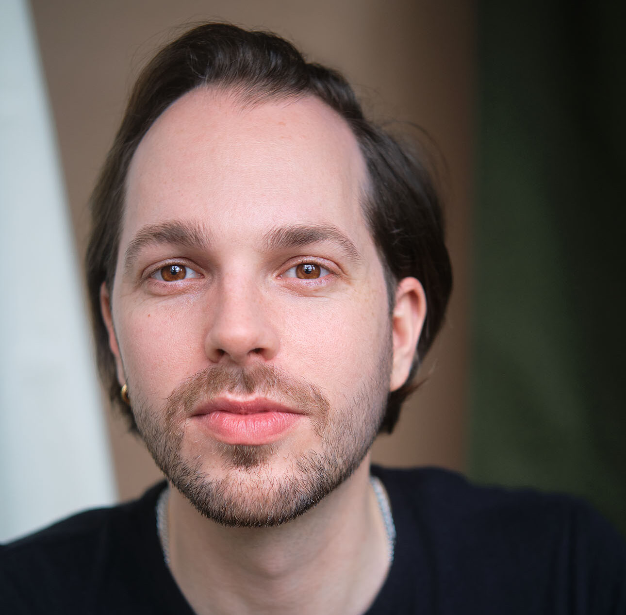 Paul Michael Thomson Headshot